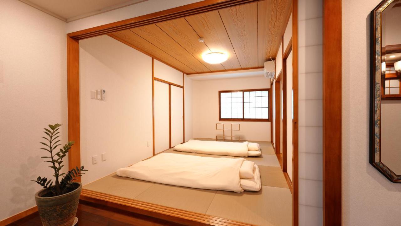 琉球モダン宿りゅうだん Naha Bagian luar foto